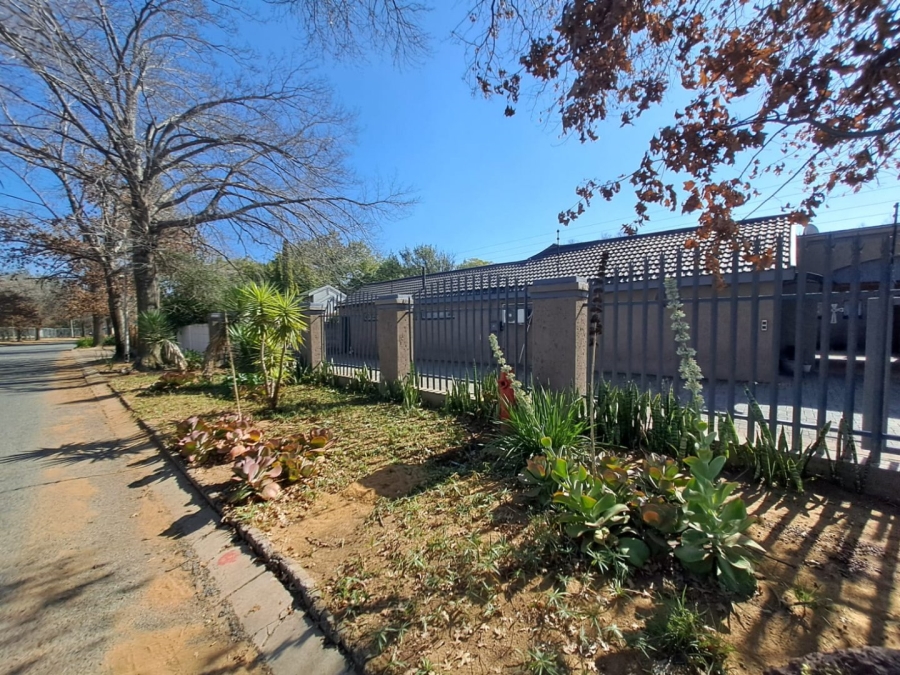 4 Bedroom Property for Sale in Sasolburg Ext 4 Free State